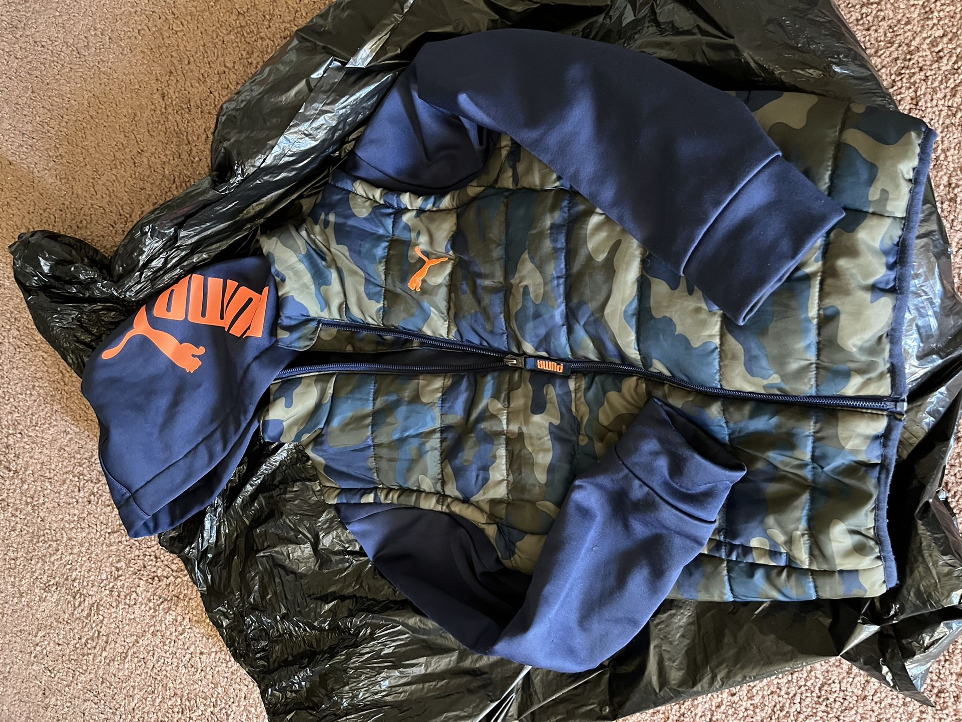 Boys Hoodie..Jackets Size M13-14 (also..Lots Of Jeans) Small Legs.. Slim Legs, Regular legs, Zara, Old Navy, H&M,.Size11-12 13-14…$10 hoodie ($20👇🏽