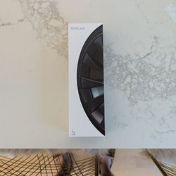Tesla Model Y, 20" RimCase Rim Protectors