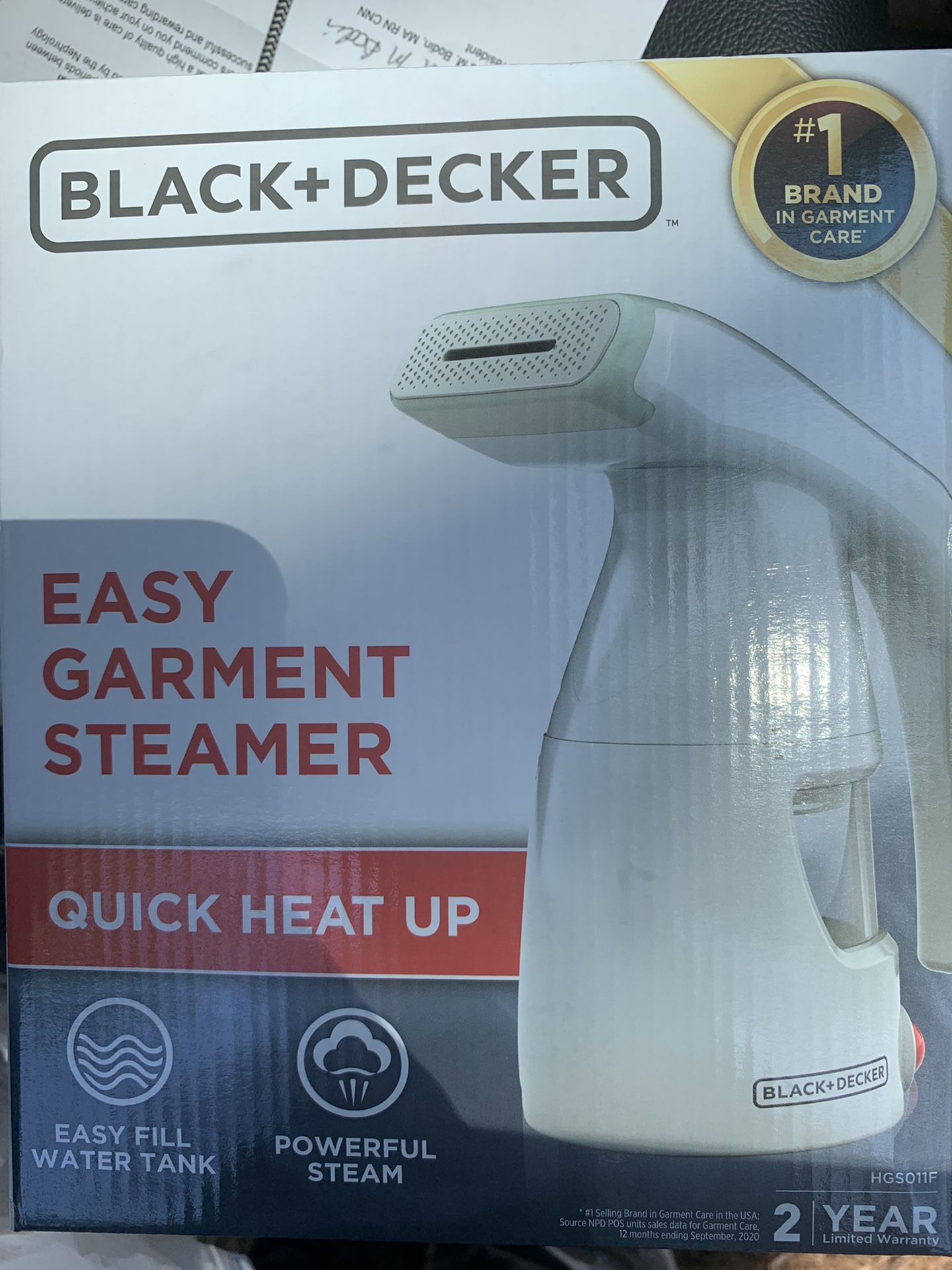 Black+Decker Easy Garment Steamer Quick Heat Up12.00