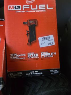7 different brand new Milwaukee power tools×