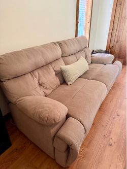 Couch set