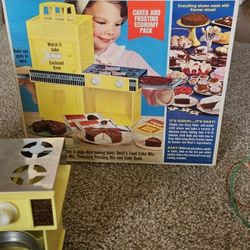 1960's Easy Bake Oven 