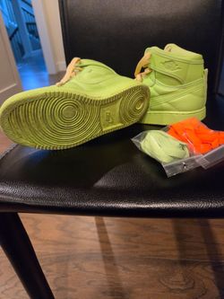 Jordan size 6 boys