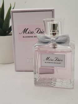 DIOR
Miss Dior Blooming Bouquet
1.7 fl USED ⭐️