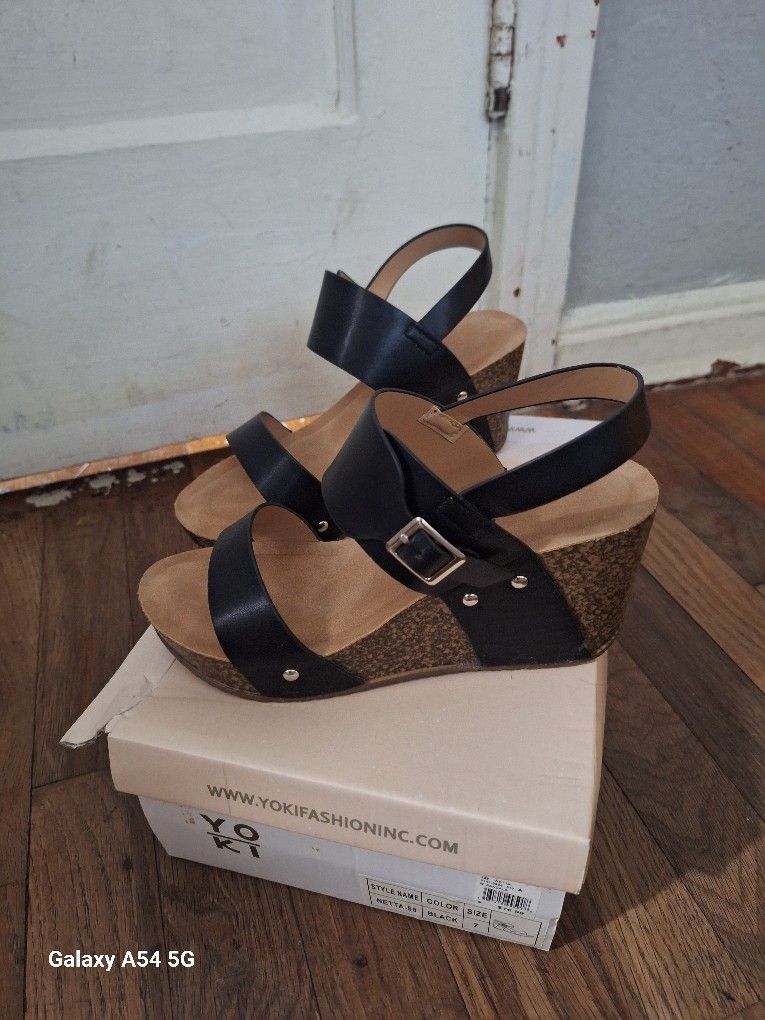 Shoe's
