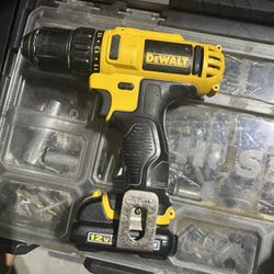DeWALT drill 