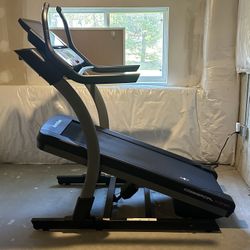 Nordictrack x22i Treadmill