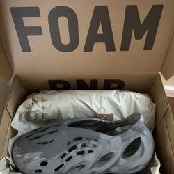 Yeezy Foam Runner Mx Granite 