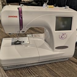 Memory Craft 350e Embroidery Machine
