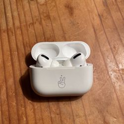 AirPod Pro (1st Gen) With Crackly Noise-Cancellation