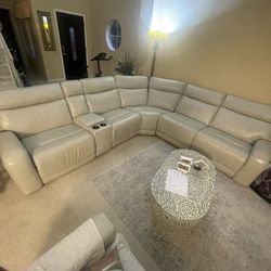 Gearhart 6 piece Leather Power Reclining Sectional with Power Headrests Costco for Sale in Moorpark CA OfferUp