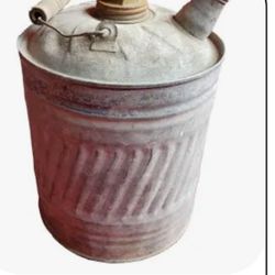 Vintage Oil Cans With Spout  . $20.00 Each 
