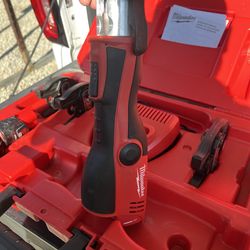 Milwaukee M12 propress tool with CTS jaws