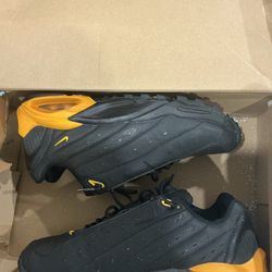 Size 11 Black and Yellow Nocta