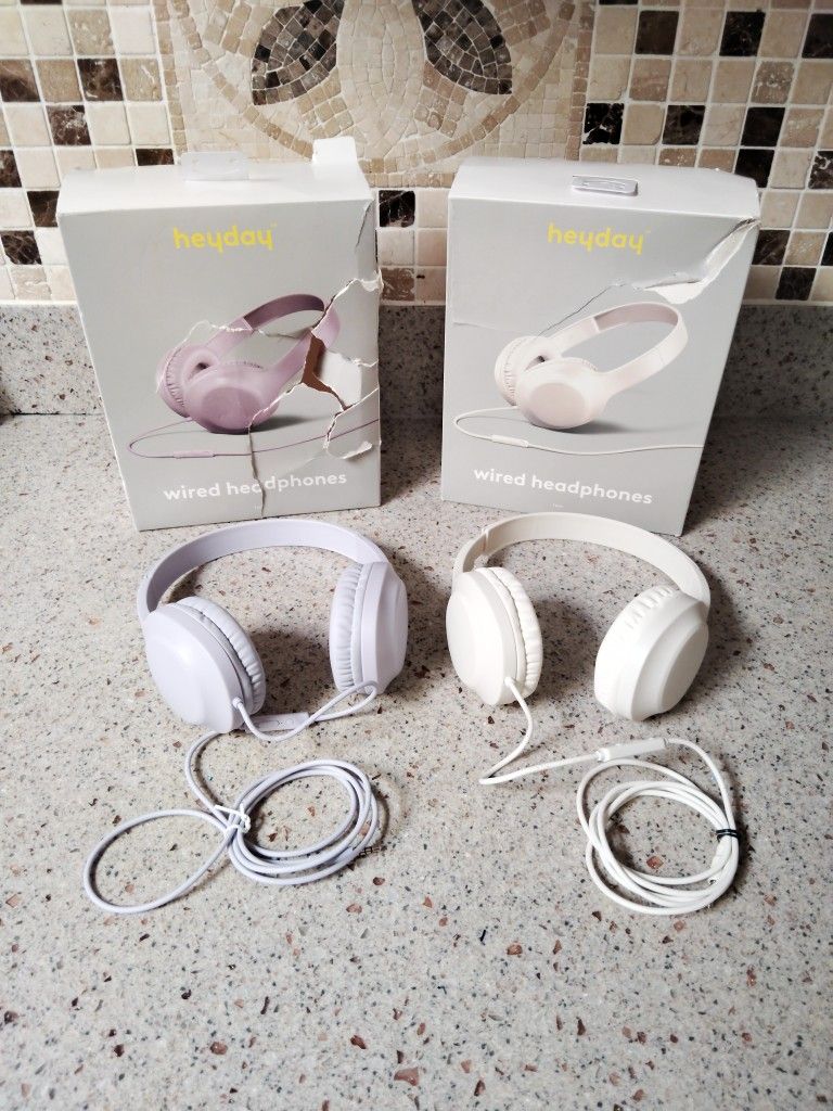 Wired Headphones