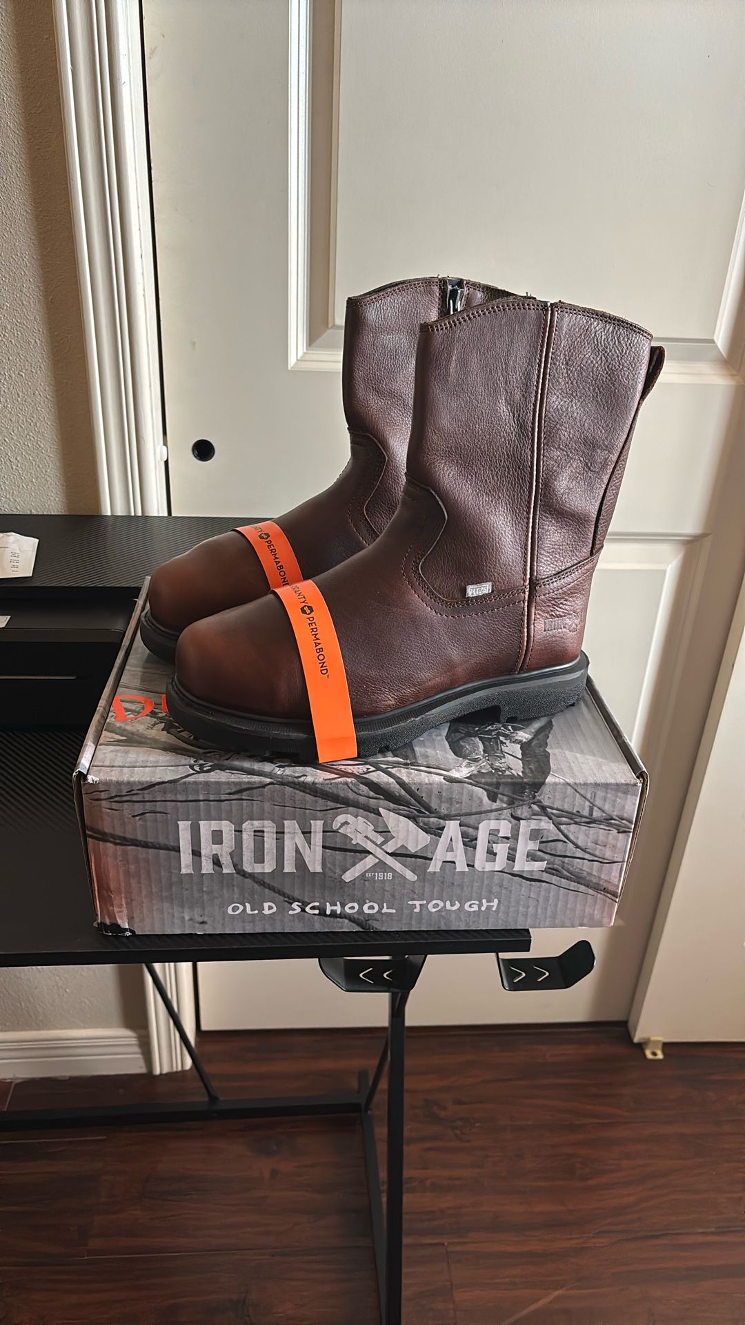 Work Boots / Botas Para Trabajo Size 8 Men