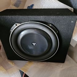 JL Audio 13TW5 
