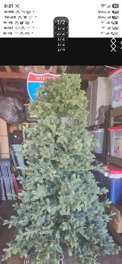 7.5 Feet Front Gate Artificial xmas tree