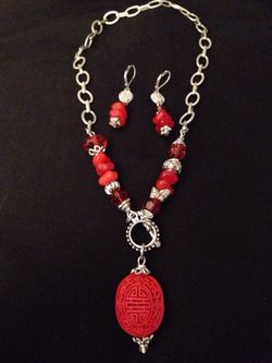 Necklace and earring set