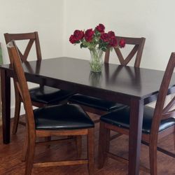 Dining Room Table And Chair Set
