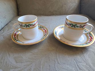 Tirschenreuth Bavaria Holly Ribbons Christmas Cup & Saucer Set White Gold