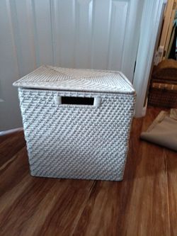 Pottery barn basket