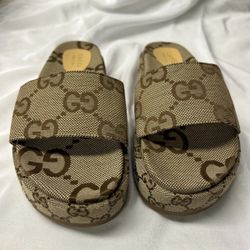 Gucci Angelina Slides Size 8 Womens