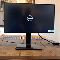 32" LG QHD 32QN600 -  Dell 27" UltraSharp U2719D Computer Monitors