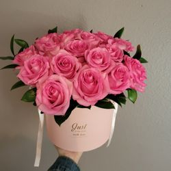 Fresh Rose Bucket 