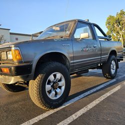1986  Nissan Truck