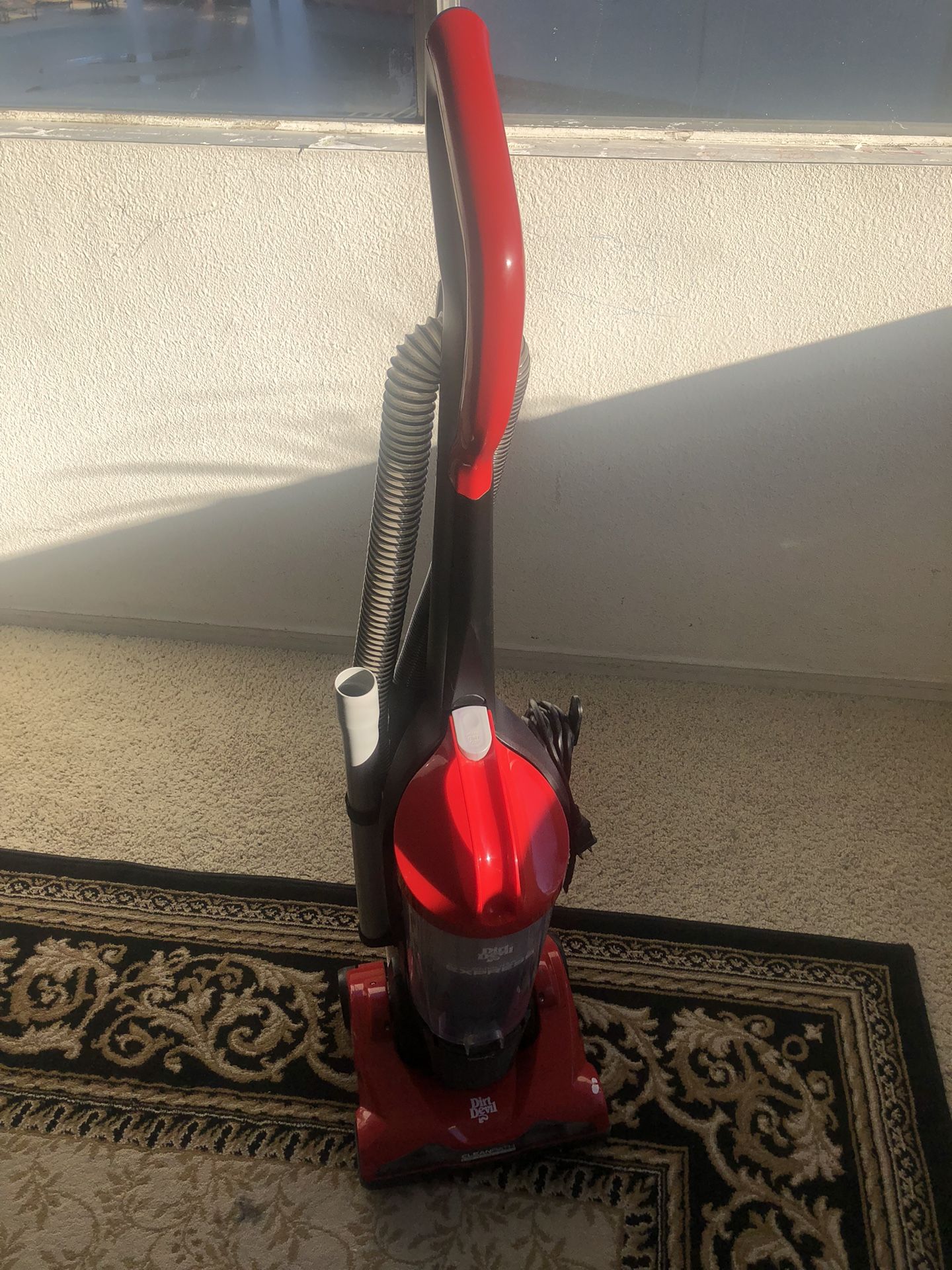 Dirt Devil Endura Express Bagless Compact Upright Vacuum Cleaner