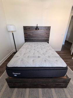 Full size Bed with Mattress