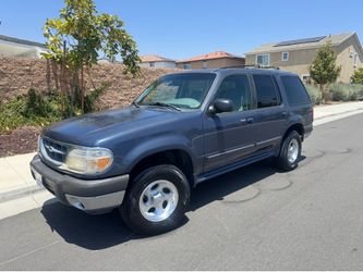 2000 ford explorer