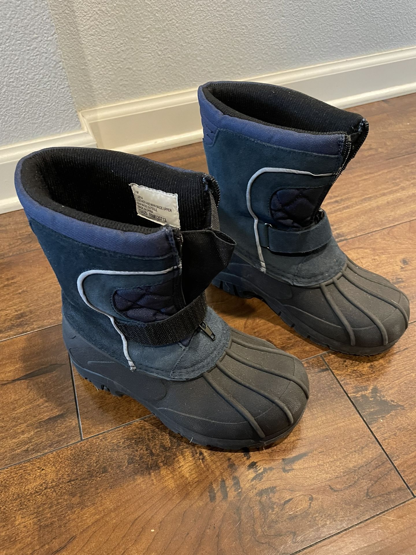 Size 1 Snow Boots