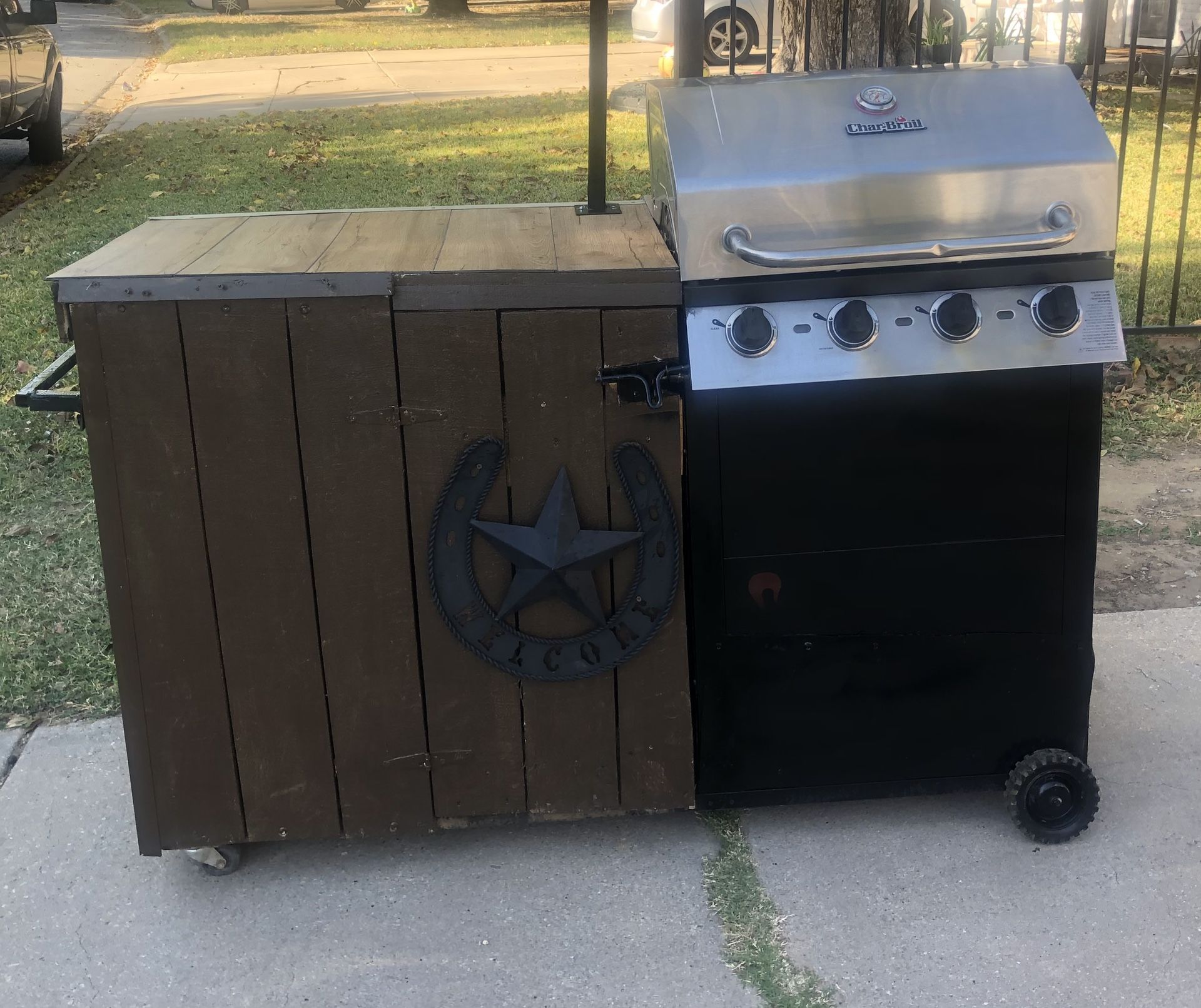 Gas Grill With Cabinet