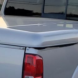 Leer Bed Cover With Key