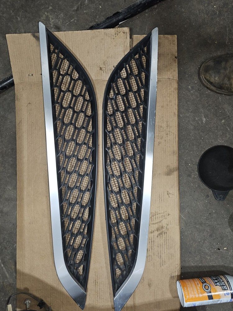 Volvo Vnl 860 Hood Vents L And R Side