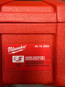 Milwaukee 1/2” x 2” Ratchet Knockout Set