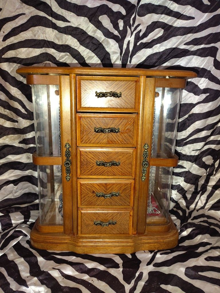2 Jewelry Boxes