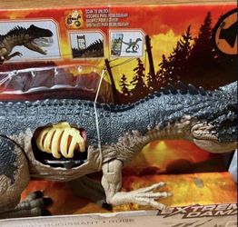 Jurassic World Extreme Damage Roarin' Allosaurus Dinosaur Toy for 4 Year Olds & Up