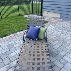 Brown Jordan Outdoor Chaise Lounge