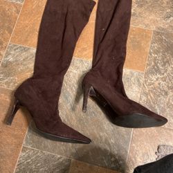 Suede boots
