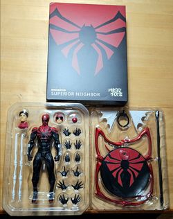 Mess toys superior spiderman