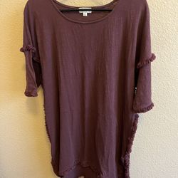Women’s Burgundy Top