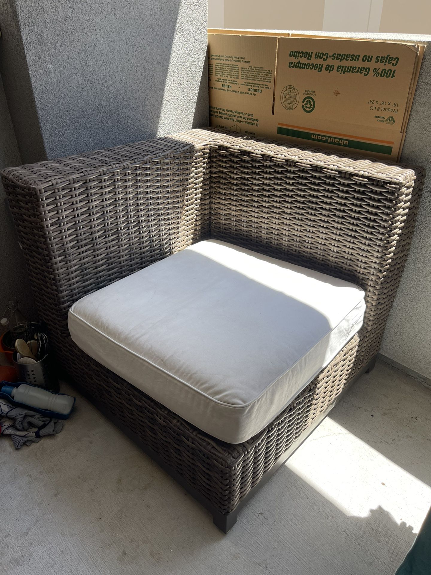 Corner Outdoor Sofa / Chair