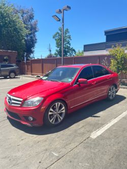 🚨 2010 Mercedes-Benz C300 Sport 🚨 Clean interior • Runs and drive
