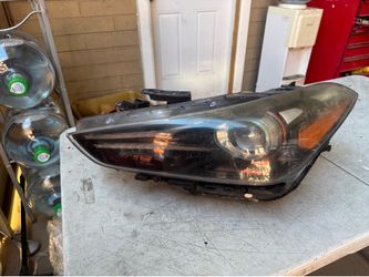 Genesis G70 Left Headlight Oem