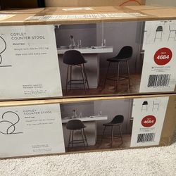 2 Counter Bar Stools 