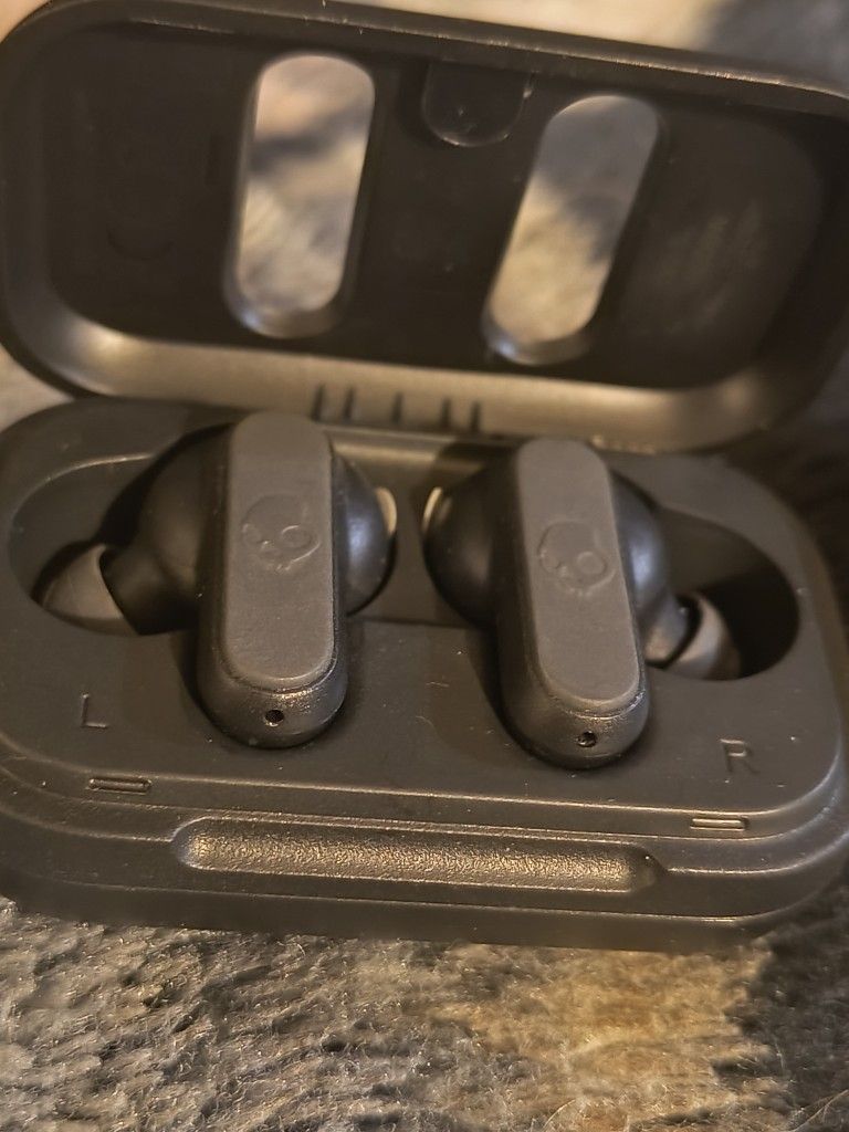Skullcandy Dime 2 Wireless Earbuds New