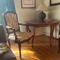 Gorgeous Antique Dining Table and Chairs